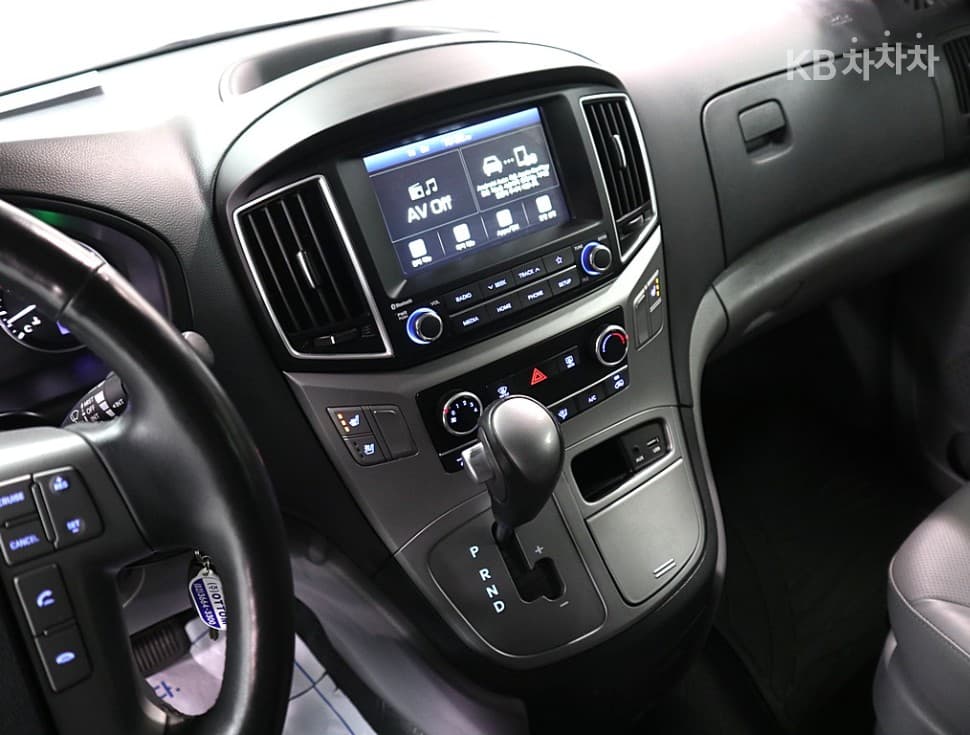 Hyundai The New (facelift) 그랜드 Star렉스Van 5-seater Modern - 11