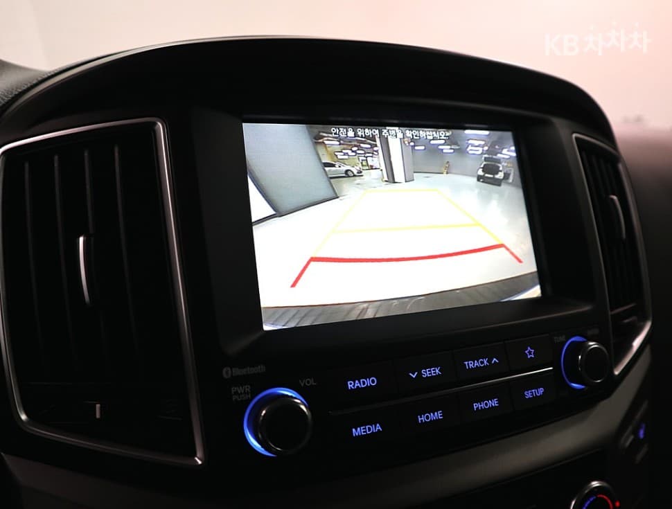 Hyundai The New (facelift) 그랜드 Star렉스Van 5-seater Modern - 12