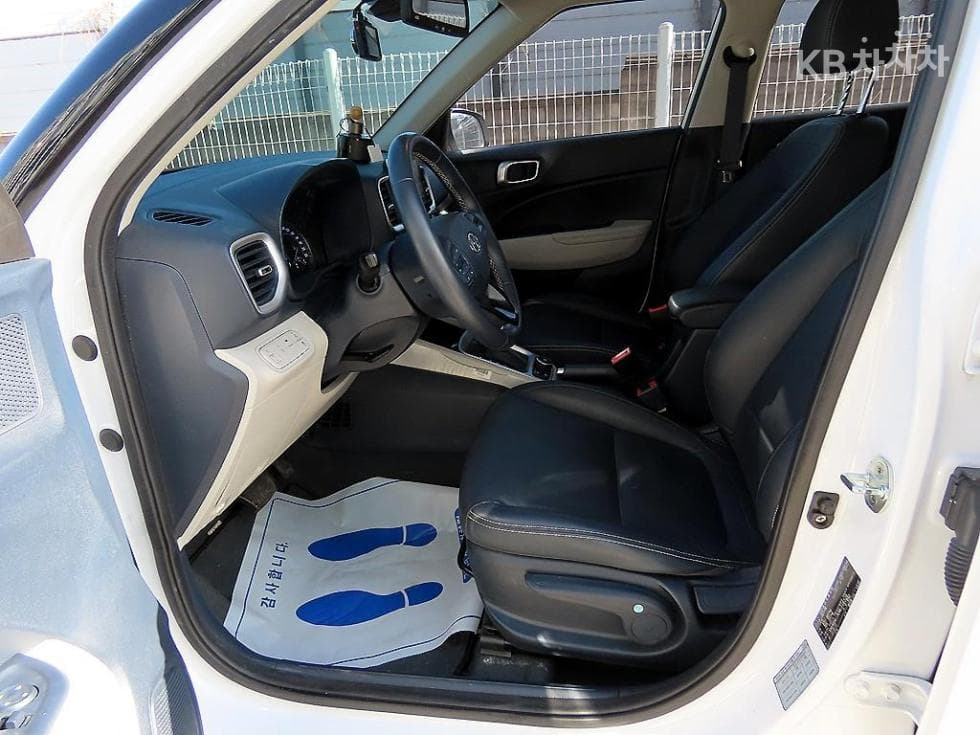 Хюндай ВениуБензин 1.6 Modern - 5