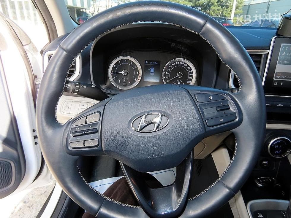 Хюндай ВениуБензин 1.6 Modern - 8