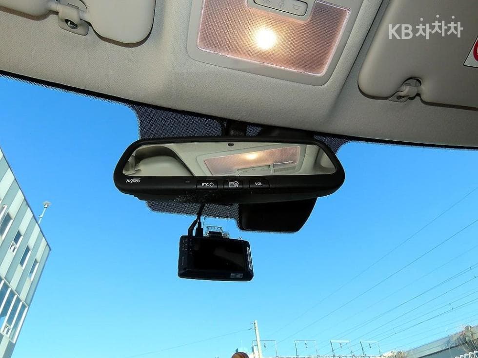 Хюндай ВениуБензин 1.6 Modern - 16