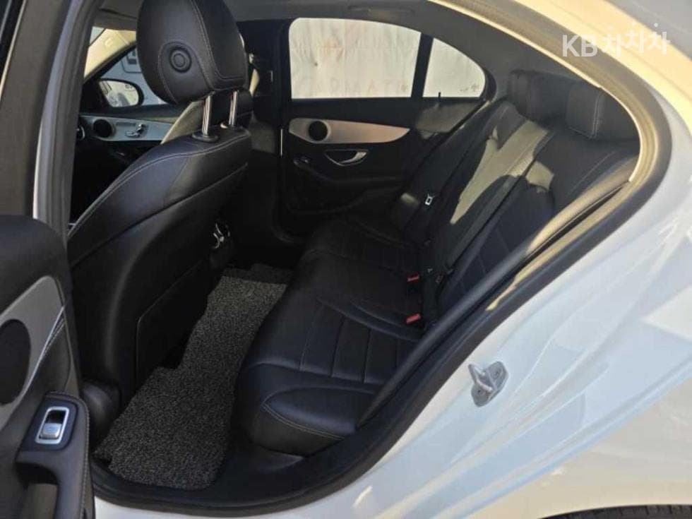 Mercedes-Benz The New (facelift) C-ClassC220d Avantgarde W205 - 5