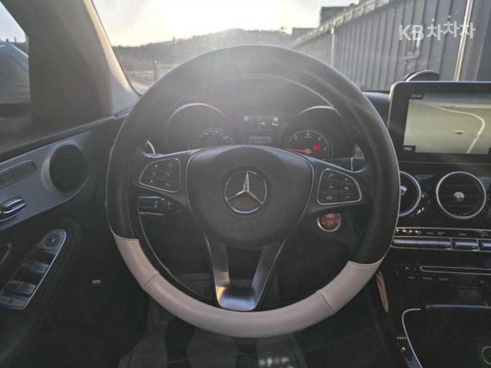 Mercedes-Benz The New (facelift) C-ClassC220d Avantgarde W205 - 8