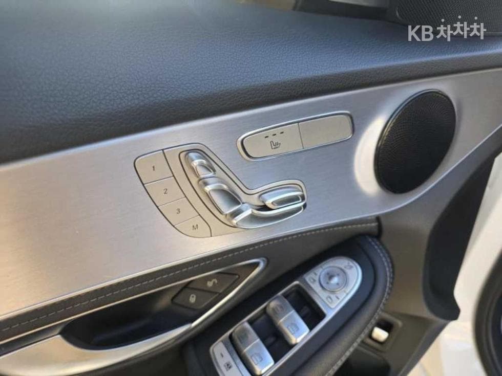 Mercedes-Benz The New (facelift) C-ClassC220d Avantgarde W205 - 10