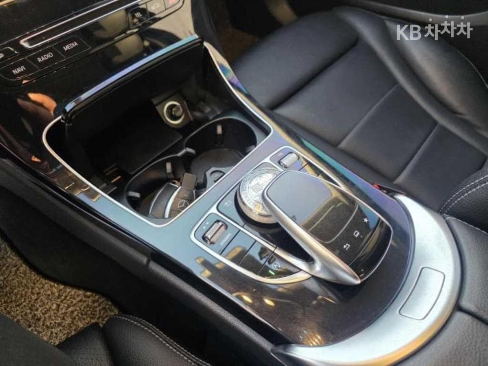 Mercedes-Benz The New (facelift) C-ClassC220d Avantgarde W205 - 13