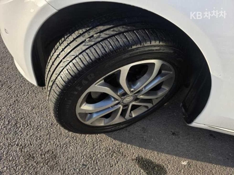 Mercedes-Benz The New (facelift) C-ClassC220d Avantgarde W205 - 18