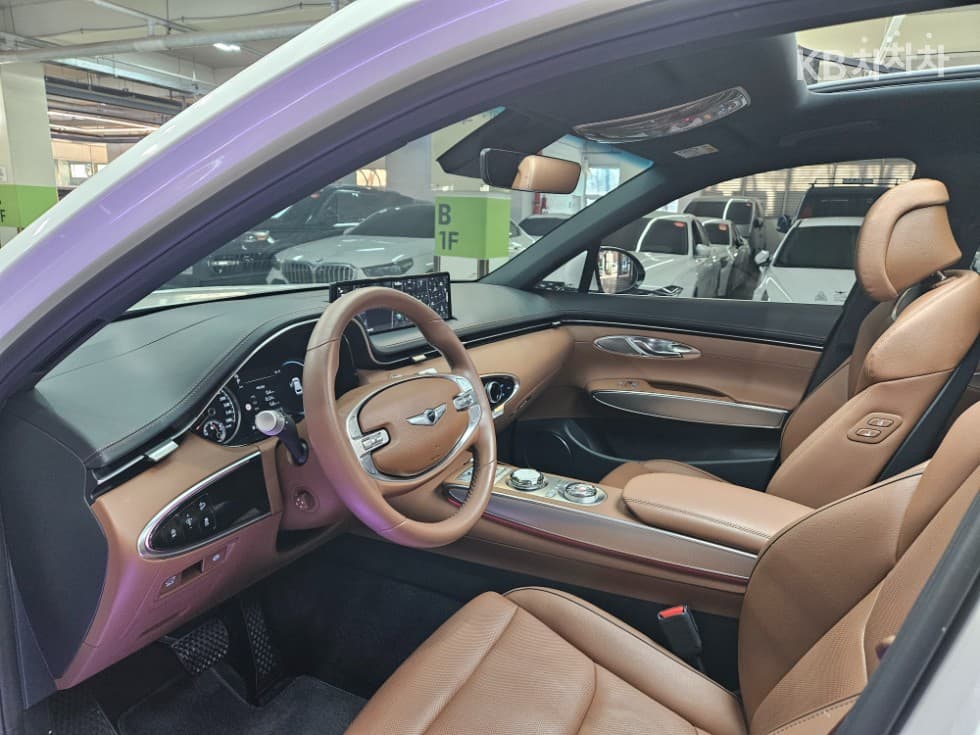 Дженезис GV70Бензин 2.5T 2WD - 16