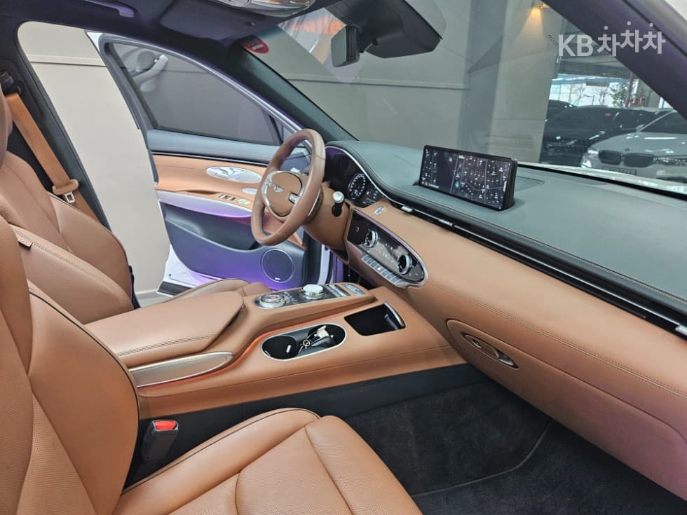 Дженезис GV70Бензин 2.5T 2WD - 18