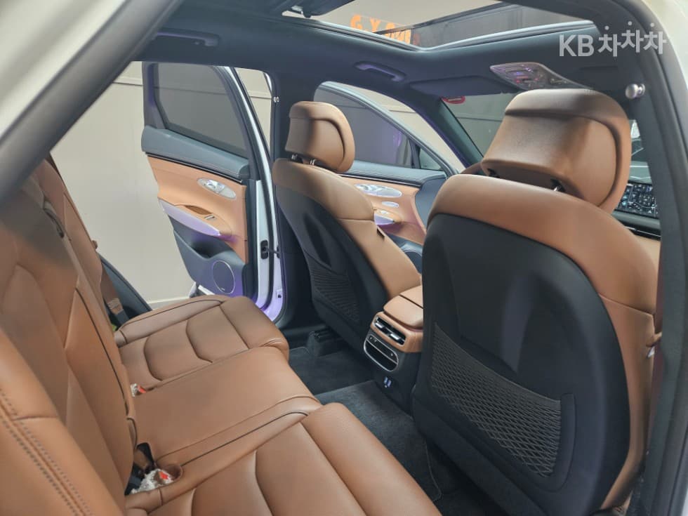 Дженезис GV70Бензин 2.5T 2WD - 19