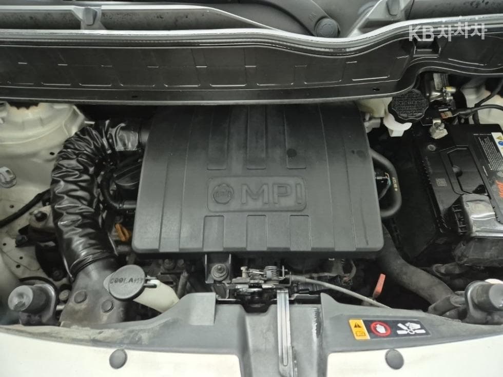 Киа The New (фейслифт) Рей (ван) Ван1.0 Бензин Ван 2-местен Стандартен - 5