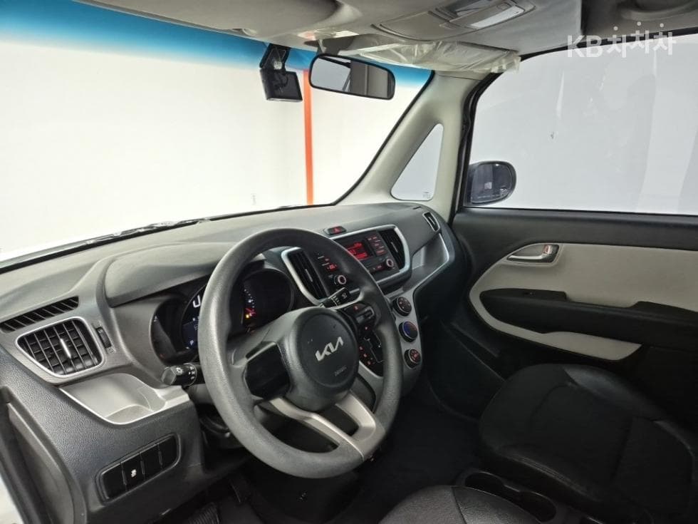 Киа The New (фейслифт) Рей (ван) Ван1.0 Бензин Ван 2-местен Стандартен - 7