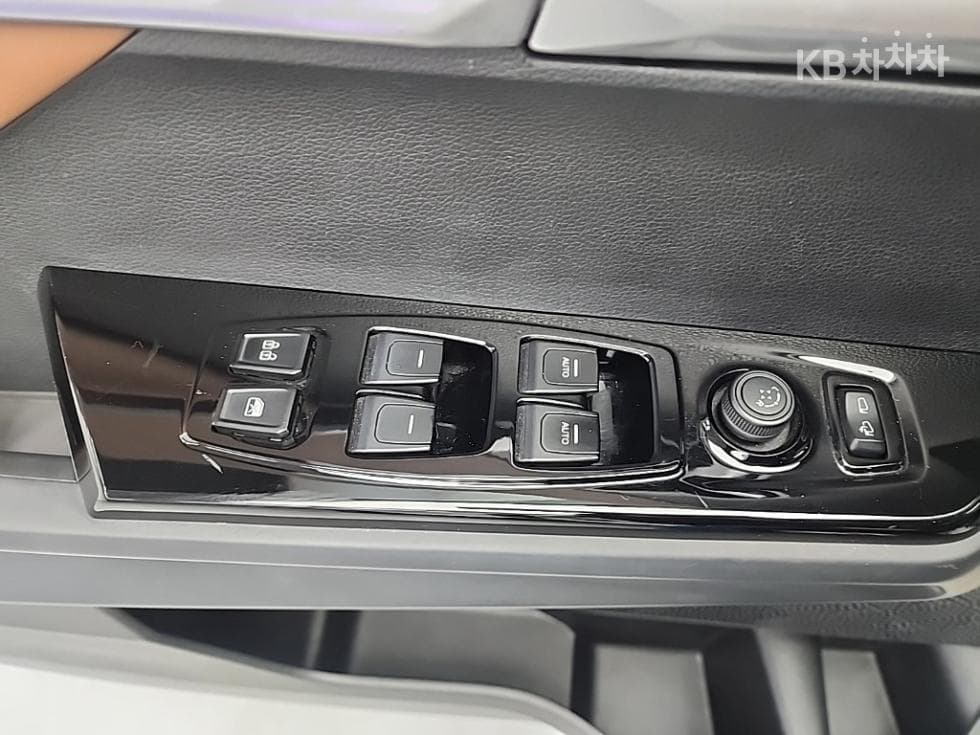 КейДжи Мобилити 토레스(J100)1.5 GDI Турбо T7 - 17