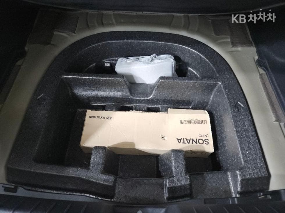 Хюндай Соната (DN8)2.0 Premium Plus - 23