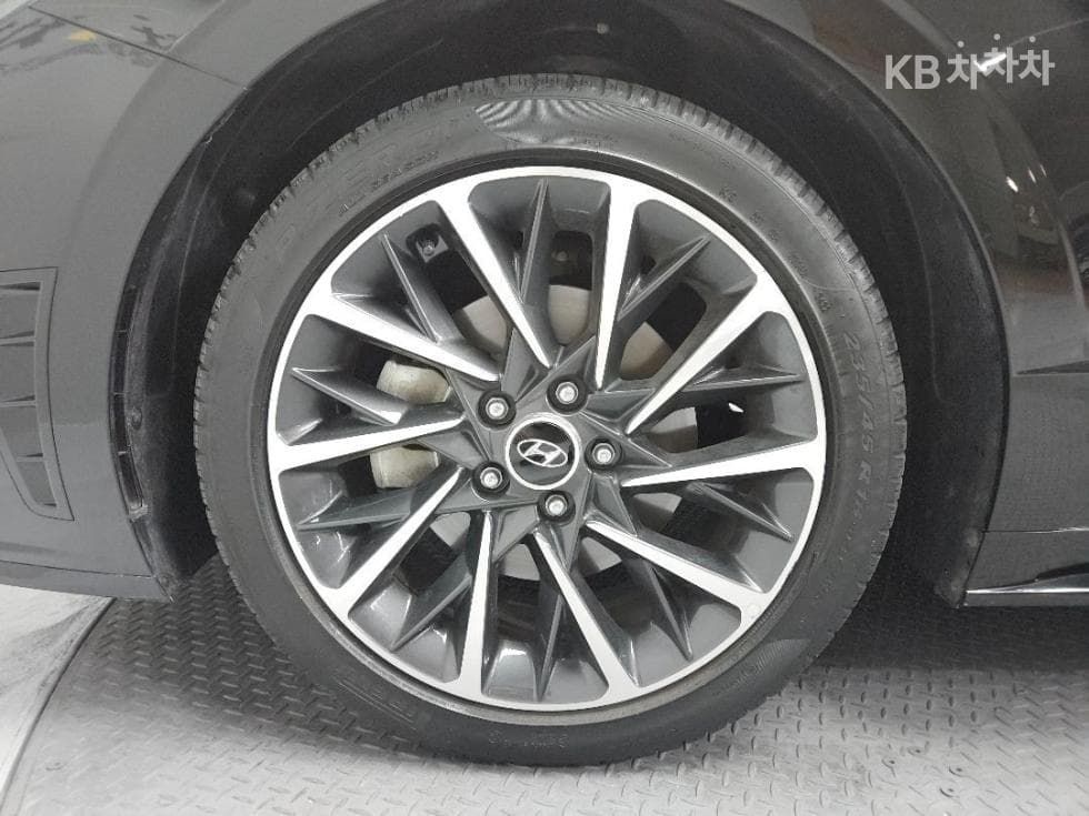 Хюндай Соната (DN8)2.0 Premium Plus - 27