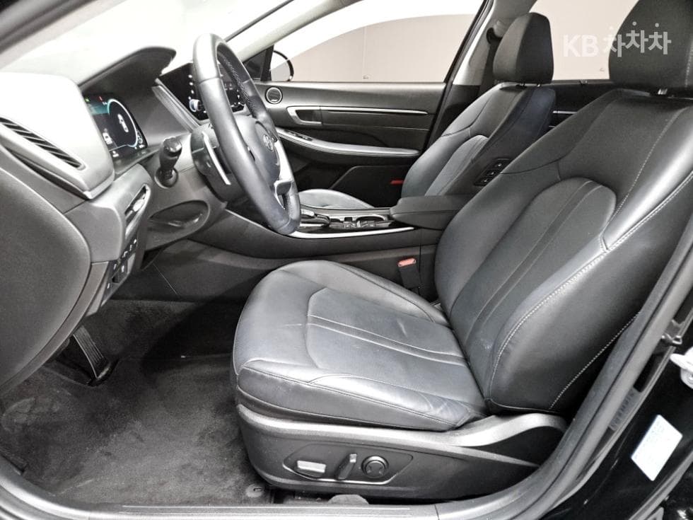 Хюндай Соната (DN8)2.0 Premium Plus - 10