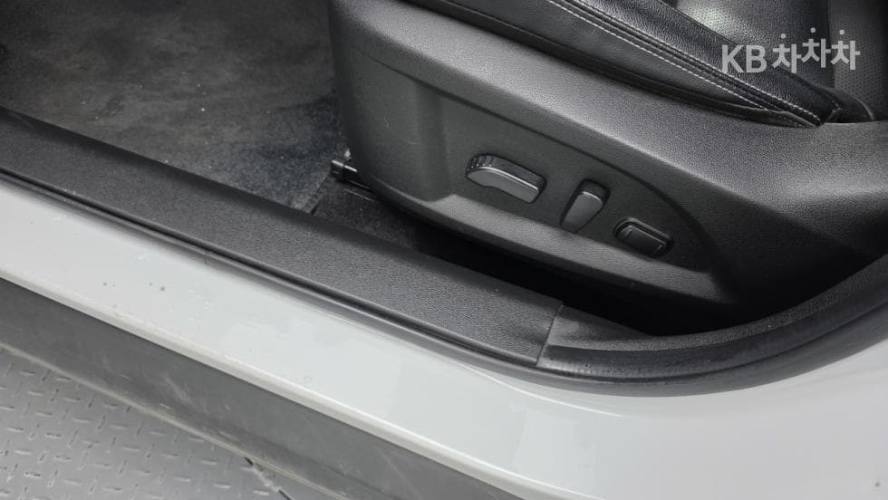 Renault Korea New QM62.0 LPe 2WD LE Signature - 15