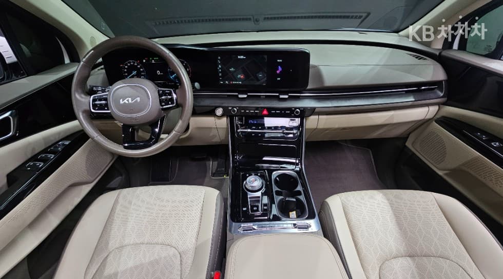 Kia Carnival 4th generationD2.2 9-seater Noblesse - 7