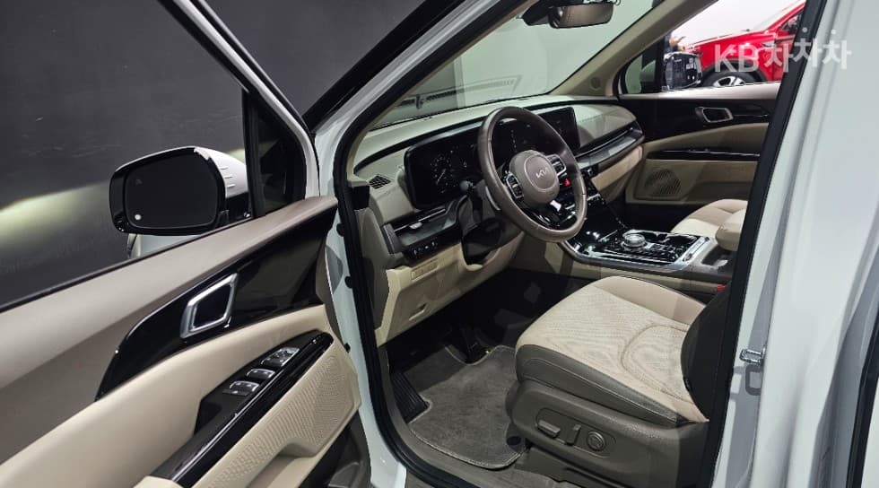 Kia Carnival 4th generationD2.2 9-seater Noblesse - 11