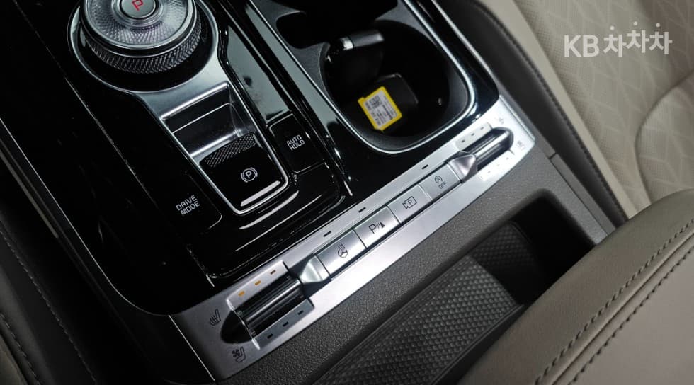 Kia Carnival 4th generationD2.2 9-seater Noblesse - 17