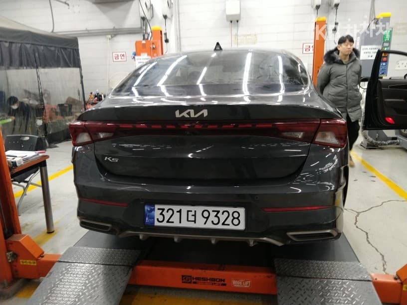 Киа K5 3-토 поколение2.0 Бензин Престиж - 22
