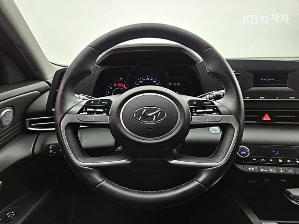 Hyundai All New Avante (Elantra)(CN7)1.6 Gasoline Modern - 16