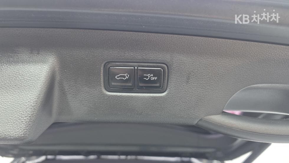 Kia Carnival 4th generationD2.2 9-seater Signature - 9