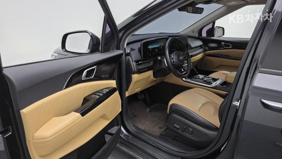 Kia Carnival 4th generationD2.2 9-seater Signature - 10