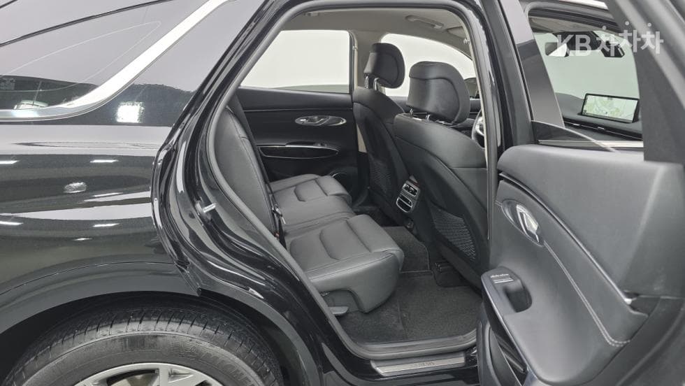 Genesis GV70Gasoline 2.5T AWD - 8