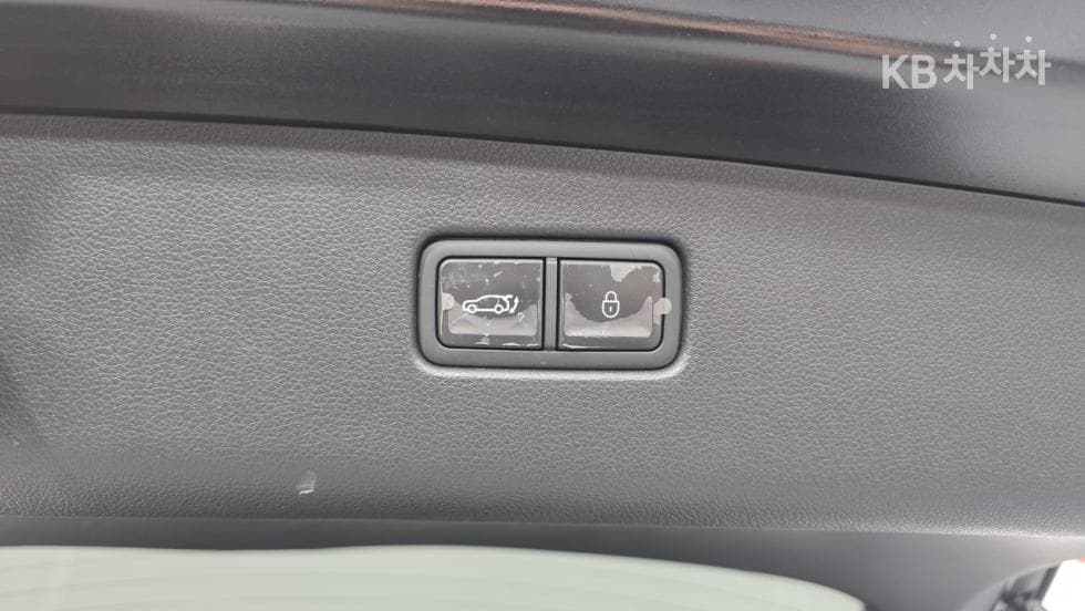 Genesis GV70Gasoline 2.5T AWD - 14