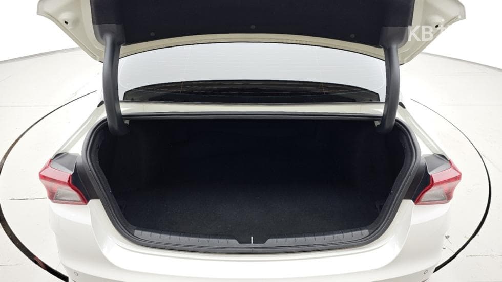 Kia K5 3rd Gen2.0 Gasoline Prestige - 19