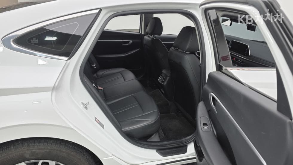 Hyundai Sonata (DN8)2.0 Modern - 8