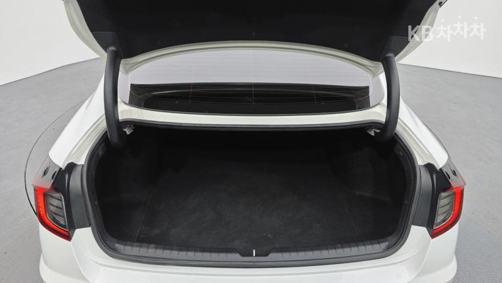 Hyundai Sonata (DN8)2.0 Modern - 12