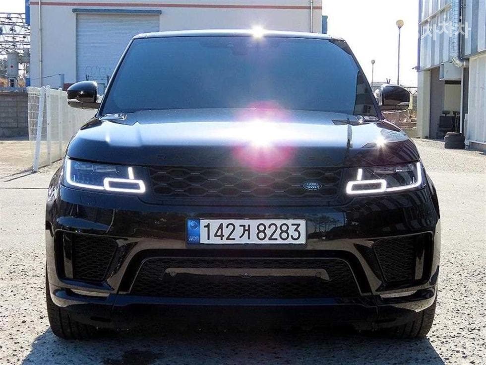 Land Rover Нов Рендж Ровер Спорт3.0 SDV6 HSE Динамик