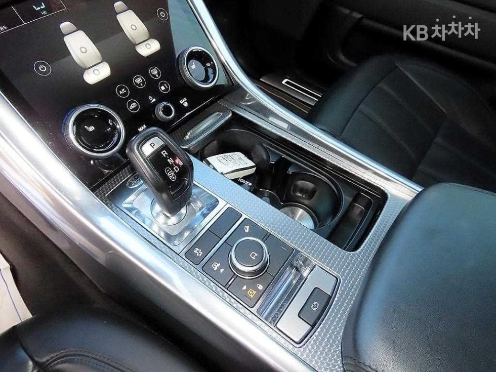 Land Rover Нов Рендж Ровер Спорт3.0 SDV6 HSE Динамик - 11