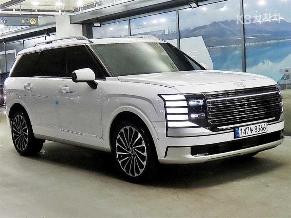 Hyundai The All New Palisade Hybrid 2.5L gasoline Turbo 4WD 9-seater Exclusive - Image 1