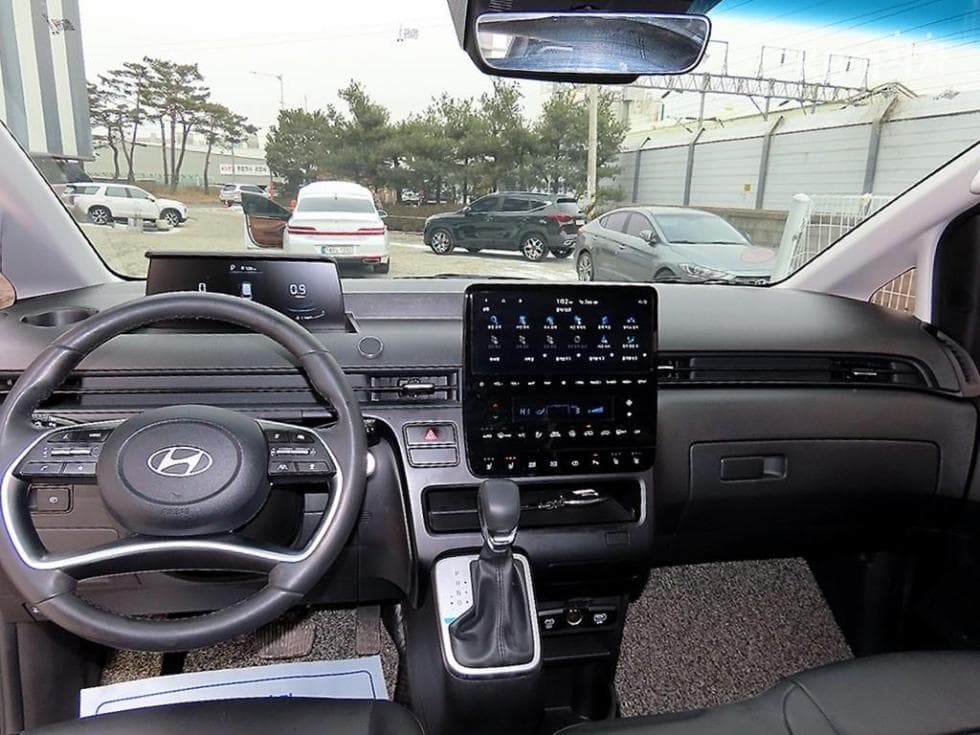 Хюндай Staria2.2 Турер 11 AWD Modern - 8