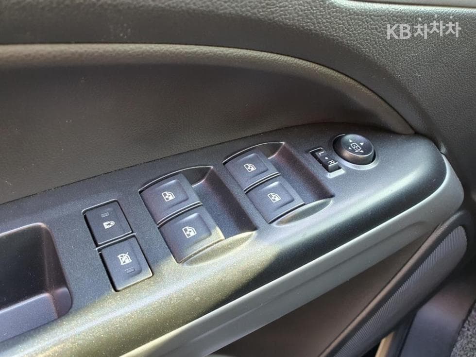 Джи Ем Корея Real New Colorado3.6L V6 4x4 Extreme-X - 7