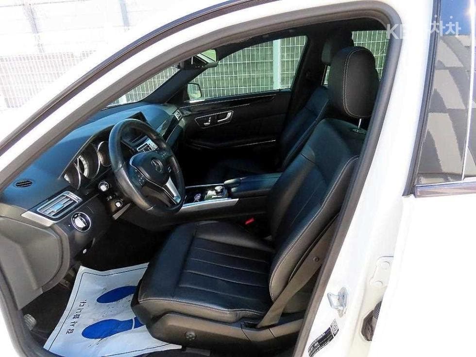 Mercedes-Benz Нов E-КласE220 블루텍 Авангард 스포츠 W212 - 5