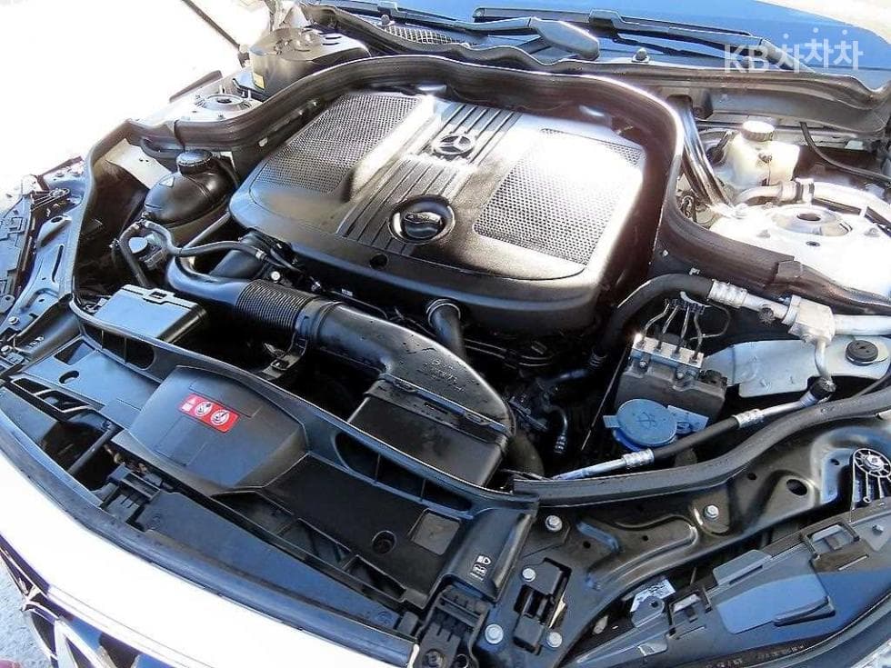 Mercedes-Benz Нов E-КласE220 블루텍 Авангард 스포츠 W212 - 19