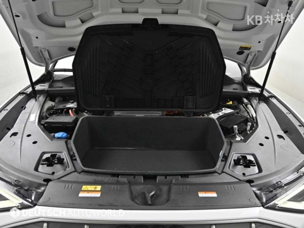 Ауди e-tron55 quattro Стандартен - 6