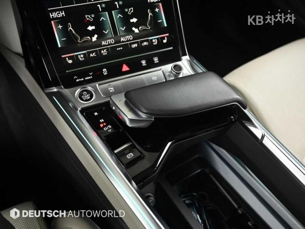 Ауди e-tron55 quattro Стандартен - 9