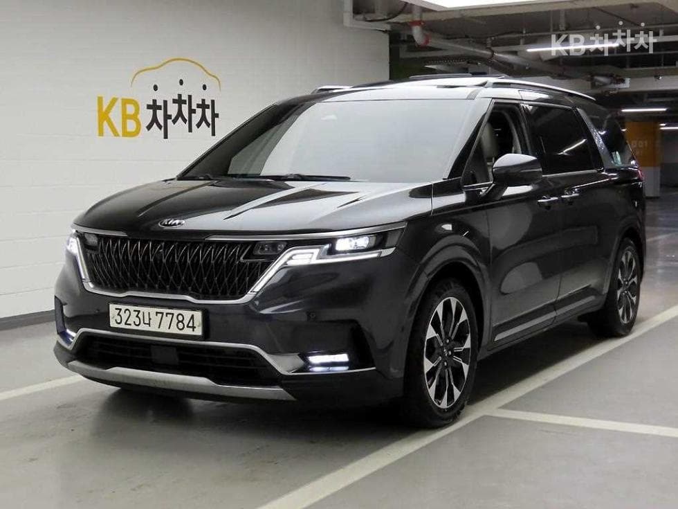 Киа Канивал 4-то поколение D2.2 9-местен Signature - Image 1