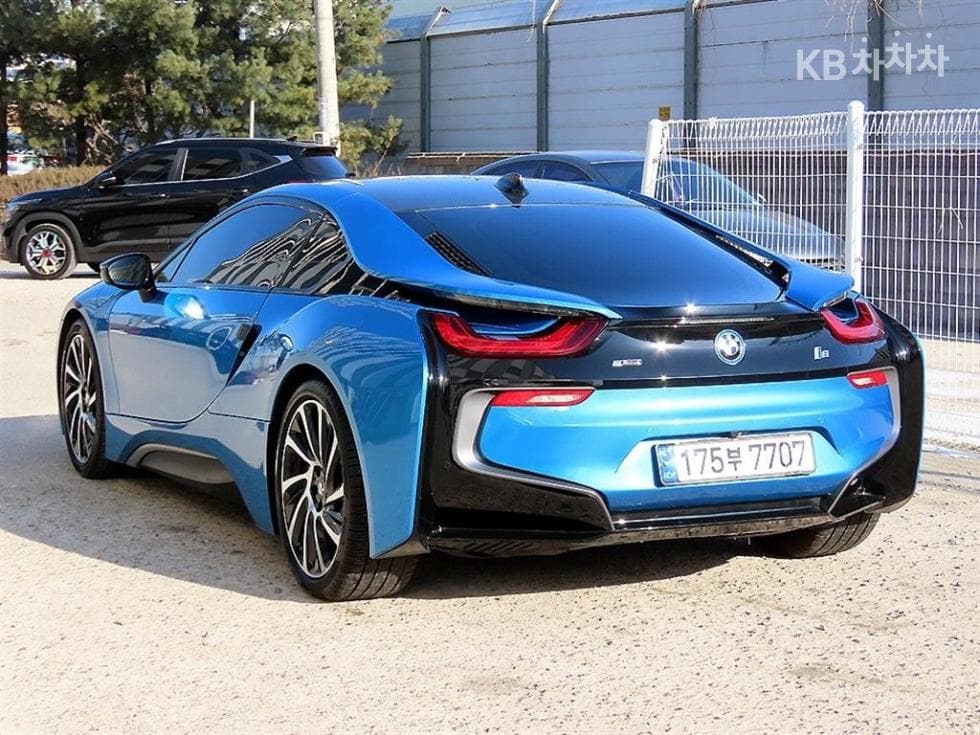 BMW i81.5 Купе Хибрид - 3
