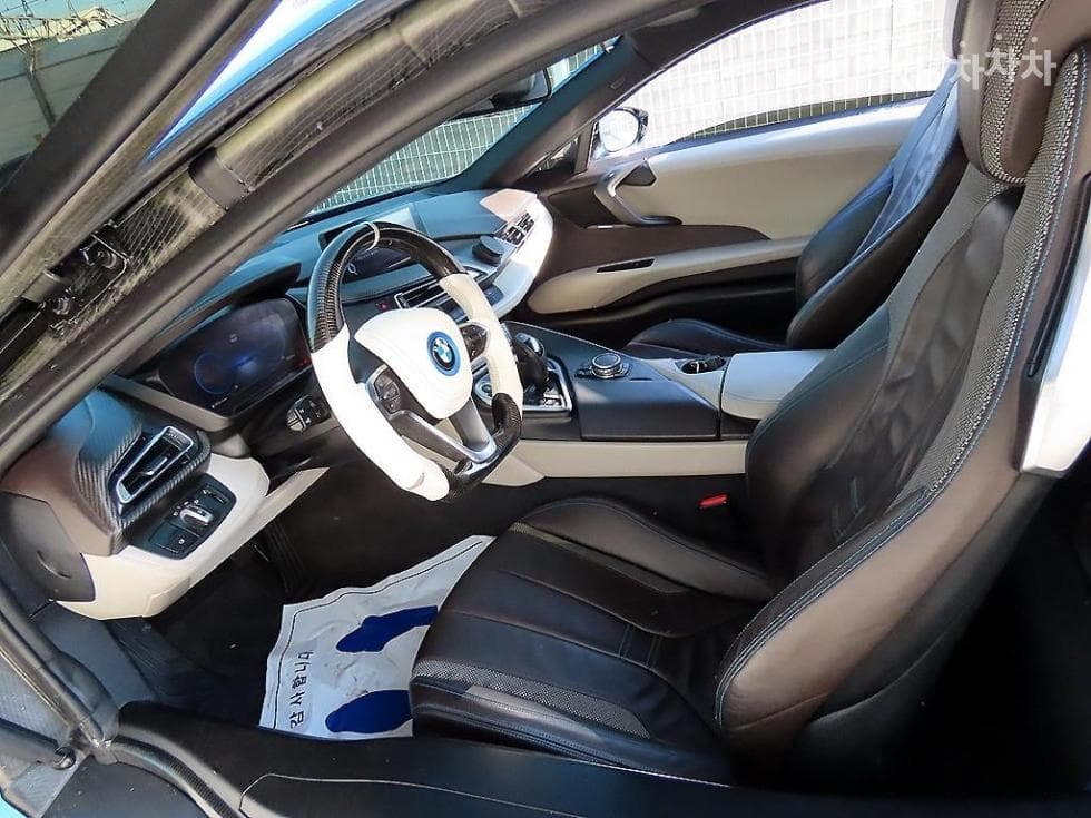 BMW i81.5 Купе Хибрид - 9