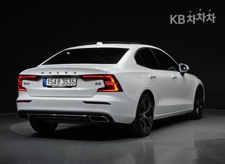 Volvo S60 3rd Gen2.0 B5 Inscription - 2