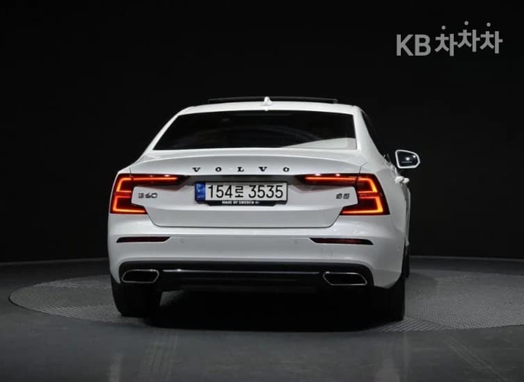 Volvo S60 3rd Gen2.0 B5 Inscription - 4