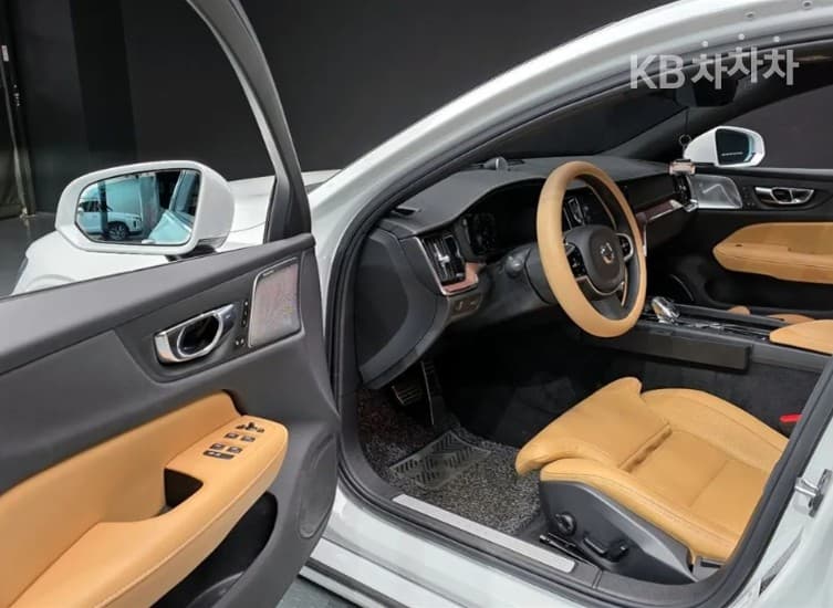 Volvo S60 3rd Gen2.0 B5 Inscription - 11