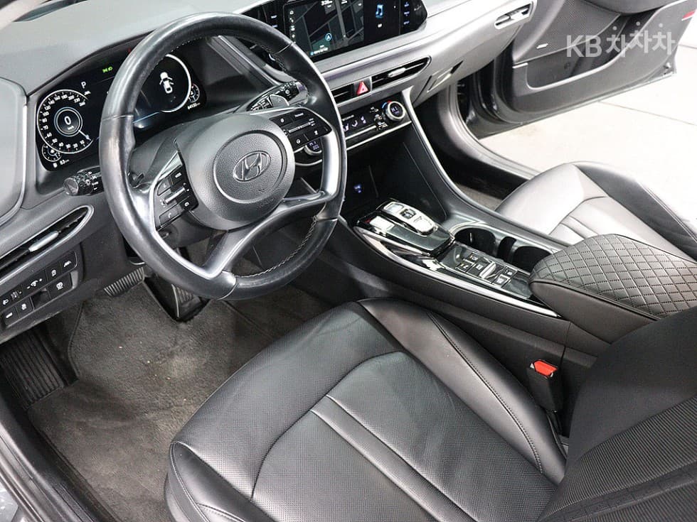 Хюндай Соната (DN8)2.0 Inspiration - 16