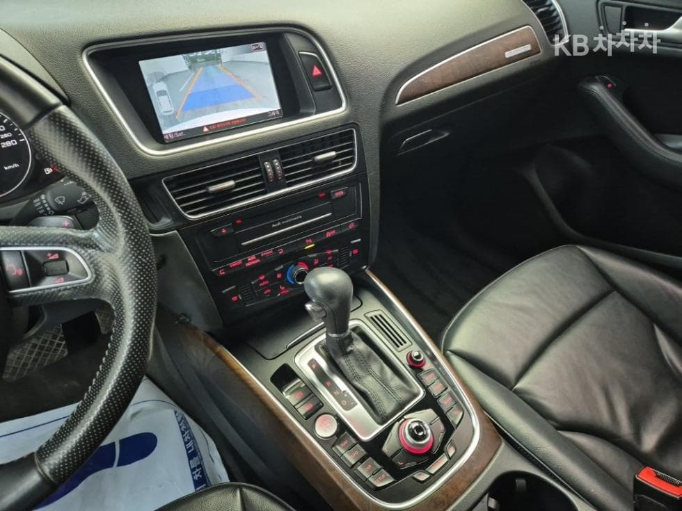 Ауди Q52.0 Турбо Дизел Инжекция 콰트로 Динамичен 8R - 10