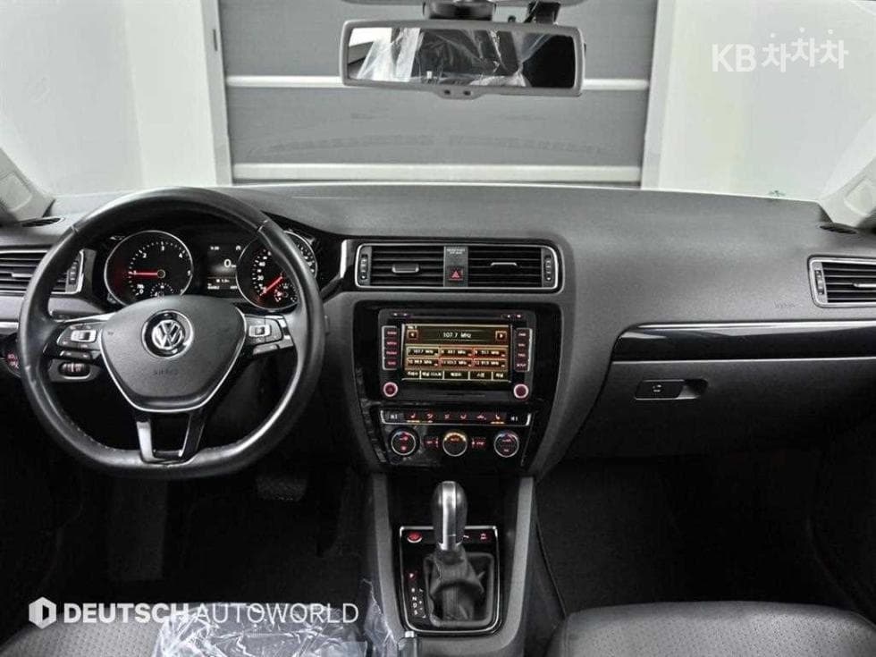 Volkswagen Нов Jetta2.0 Турбо Дизел Инжекция BlueMotion 6세대 Premium - 7